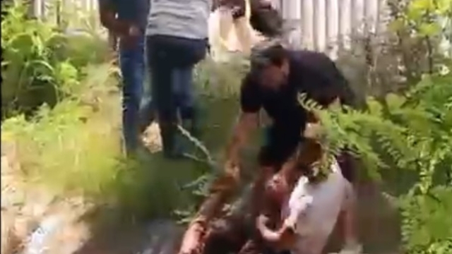 Sulama kanalında boğulma tehlikesi geçiren çocuğu çevredekiler kurtardı
