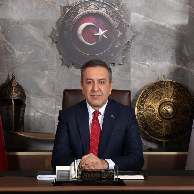 Başkan Dere: "Tribünleri hep birlikte güzelleştireceğiz"