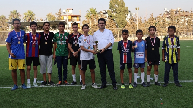 Arsuz'da yaz kuran kursu öğrencileri futbol turnuvasında buluştu