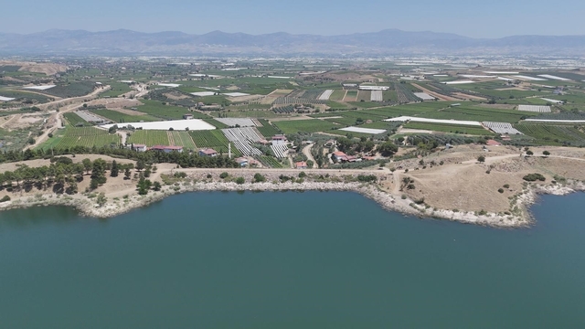 Alaşehir Ovası'nda 28 bin 780 dekar arazi modern sulama sistemiyle buluştu