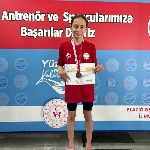 ANALİG Yüzme Türkiye Finali'nde Eskişehirli sporculardan madalya yağmuru