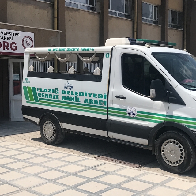 Elazığ'da trafik kazası: 1 ölü 1 yaralı