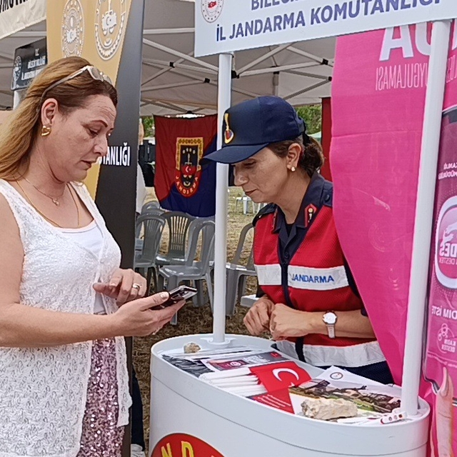 Kınık Festivali'nde 500 kadına KADES anlatıldı