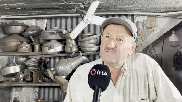 Ateşin başında geçen yarım asır
Dördüncü kuşak kalaycı Ramazan Kalaycı: "Bu mesleğin son kuşağıyız"