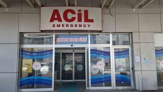 Gölbaşı'nda motosiklet takla attı: 2 yaralı