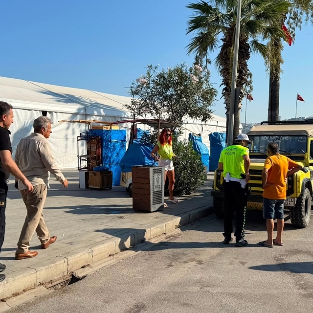 Kuşadası'nda cep uygulama noktası yerinde incelendi