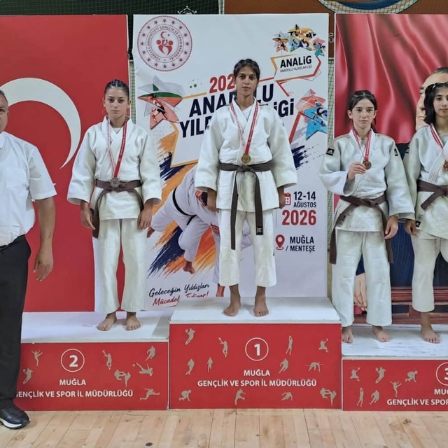 Yunusemreli judocular Muğla'da üç madalyayla döndü