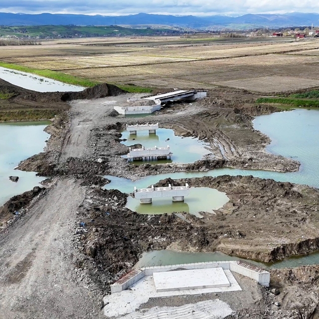 Bafra Ovası'nda 3 milyar TL'lik sulama projesinin yapımı sürüyor