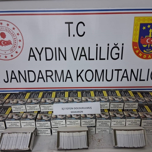 Didim'de satışı yasak 150 bıçak ele geçirildi