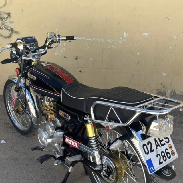 Park halindeki motosiklet çalındı