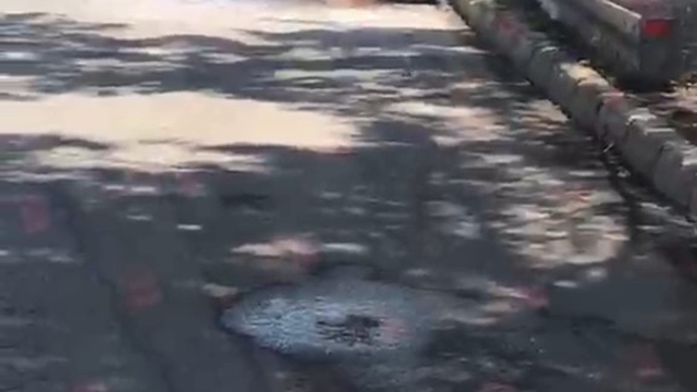 Muş'ta seyir halindeki motosiklet alev aldı