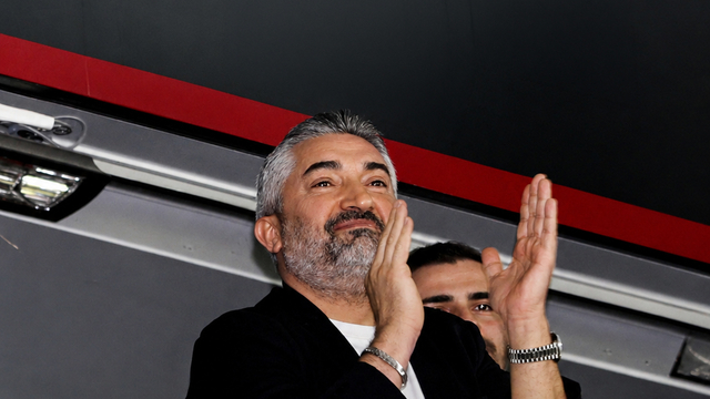 Arca Çorum FK'dan forması çıkarılan çocuğa destek