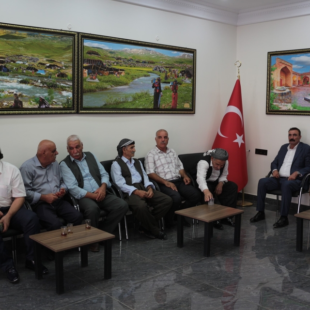 Şırnak'ta aşiret liderleri ve kanaat önderlerinden "çerçeve yasa"ya tam des...