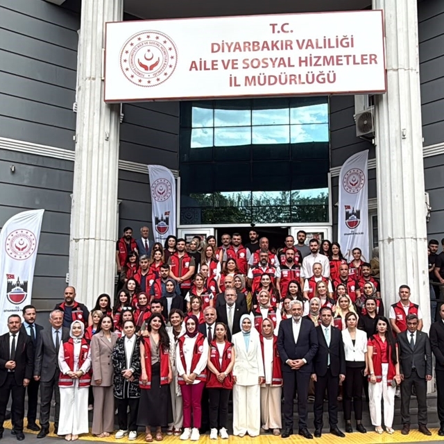 Bakan Göktaş: "Krediden istifade eden gençlere İŞKUR'da öncelik tanıyoruz"