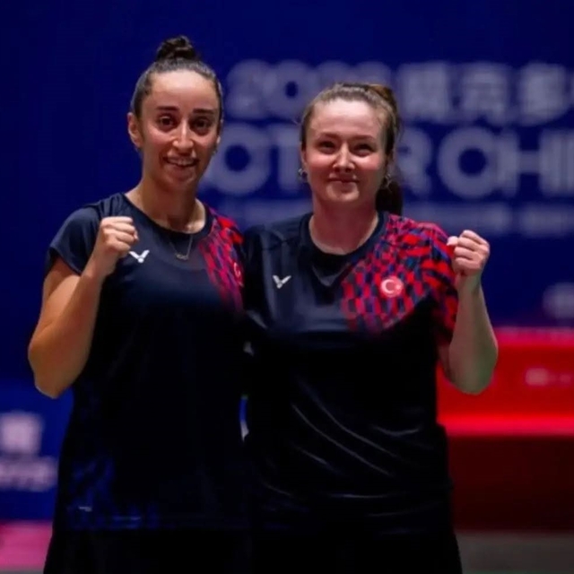 Milli badmintonculardan Hindistan'da çifte galibiyet