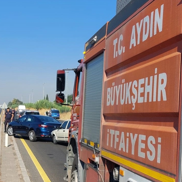 Aydın'da 8 araçlı zincirleme trafik kazası