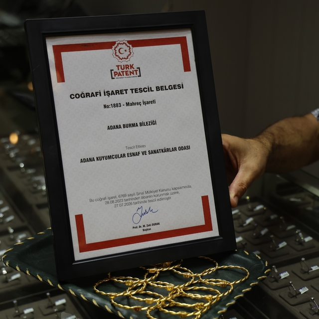 Yüzyıllardır bileklerde: Adana burması tescillendi
'Adana burması' coğrafi...