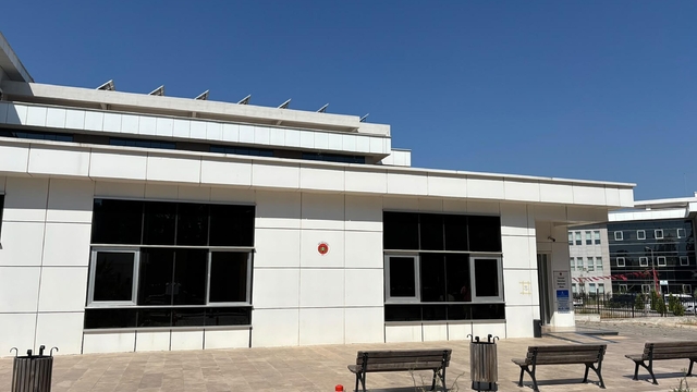 Uyuşturucu bağımlısı oğlunu öldürüp, polise teslim oldu