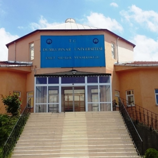 DPÜ Emet MYO'da 5 programın kontenjanları doldu