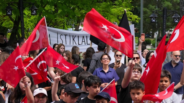 Menteşe Belediyesinden 30 Ağustos'ta her eve Türk Bayrağı kampanyası