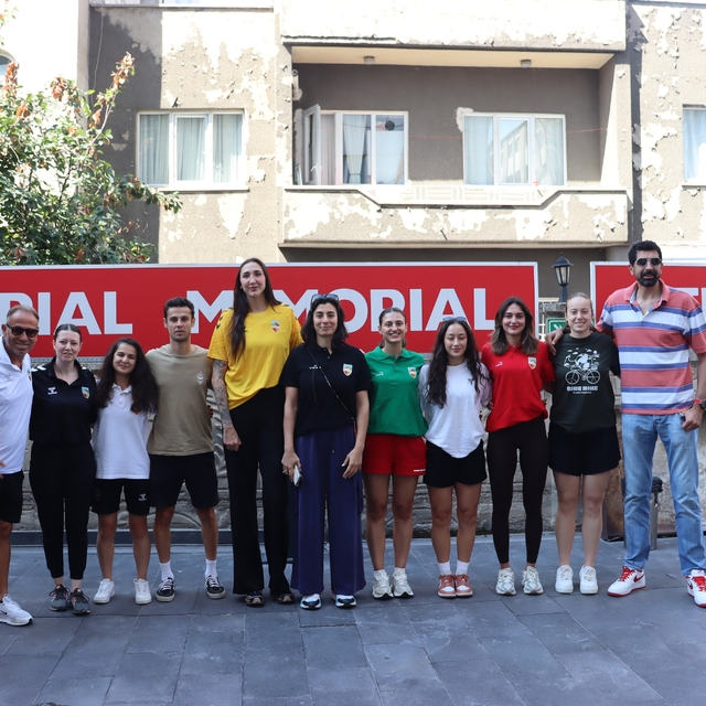 Melikgazi Kayseri Basketbol'da oyuncular ve teknik ekip sağlık kontrolünden...