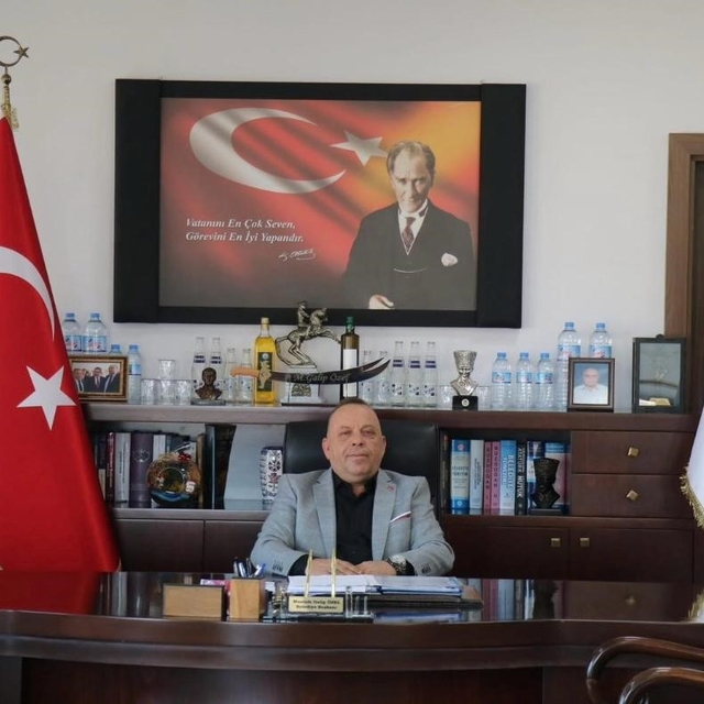 Başkan Özel'den Bozdoğan'ı kazanan üniversite öğrencilerine "Hoş Geldiniz"...