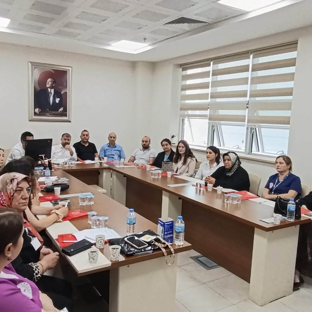Bayburt'ta primer sezaryen oranlarının azaltılması için değerlendirme topla...
