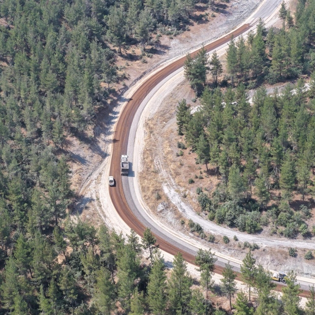 Dursunbey'de Başkan Akın'ın söz verdiği yol tamamlandı
Büyükşehir'den Dursu...