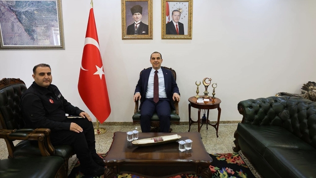 Vali Taşolar, AFAD Müdürü Tuncer Şeyda'yı kabul etti