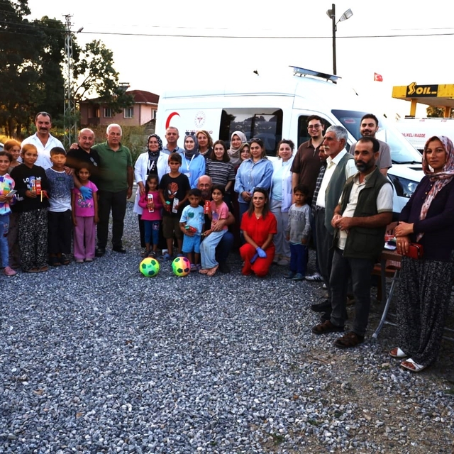 Bafra'da sağlık hizmeti tarlaya kadar ulaştı: Mevsimlik işçilere kapsamlı d...