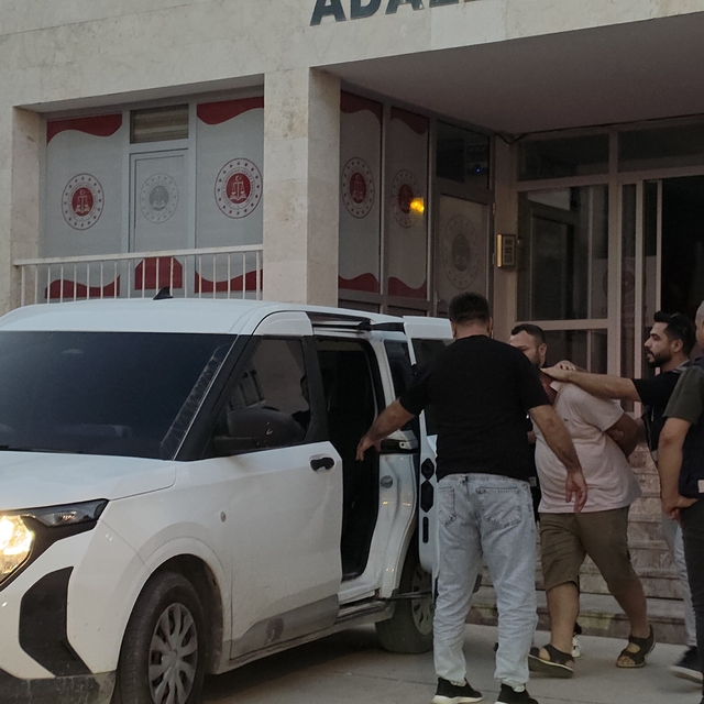 Hatay'da çocuğu silahla alıkoyan 2 şüpheli tutuklandı