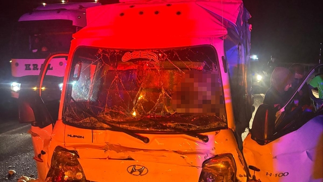 Bilecik'te yolcu otobüsü ile kamyonet çarpıştı: 1 ölü