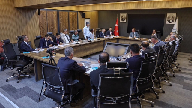 Erzincan'da muhtarlarla istişare toplantısı: Talepler tek tek dinlendi