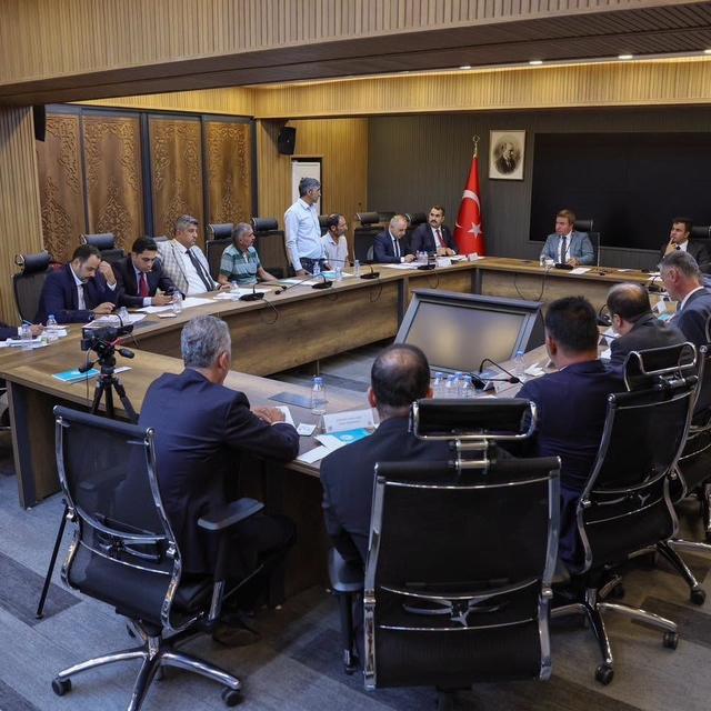 Erzincan'da muhtarlarla istişare toplantısı: Talepler tek tek dinlendi