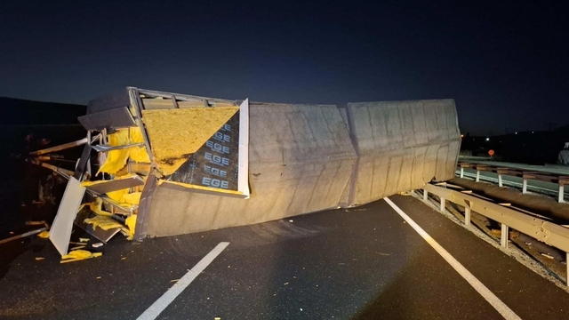 Bilecik'te karavan devrildi: 1 yaralı