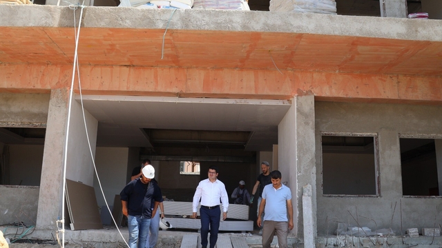 Arsuz TOKİ'de okul inşaatlarında çalışmalar sürüyor