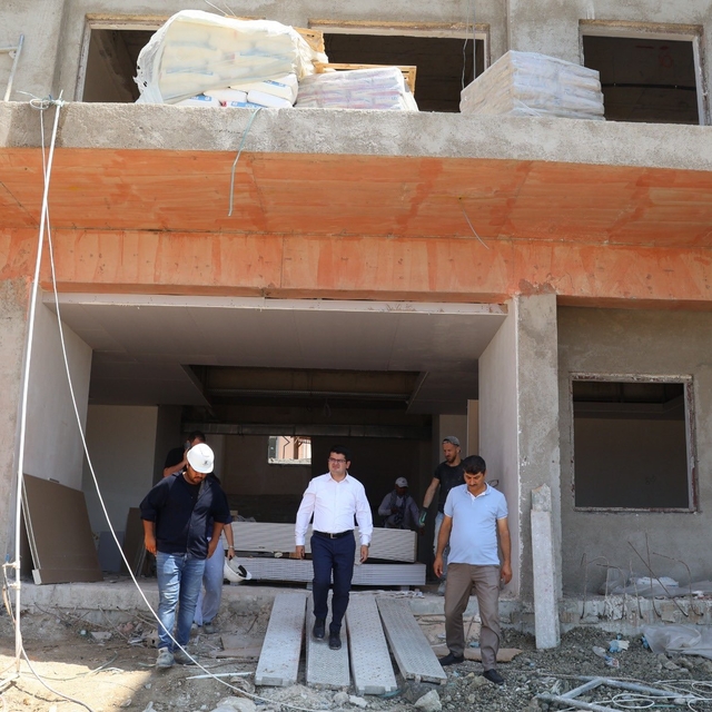 Arsuz TOKİ'de okul inşaatlarında çalışmalar sürüyor