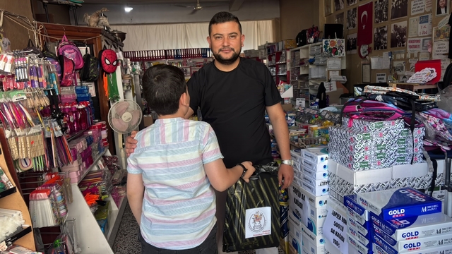 Sivrihisar Bakkallar Odası'ndan öğrencilere kırtasiye desteği