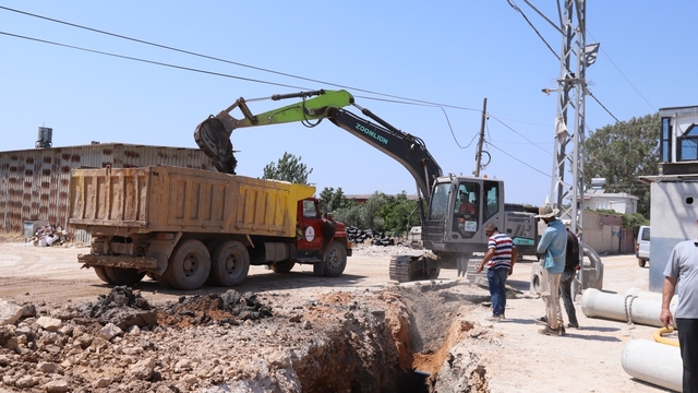 Tayfur Sökmen Mahallesi'nde kanalizasyon çalışmaları hız kazandı