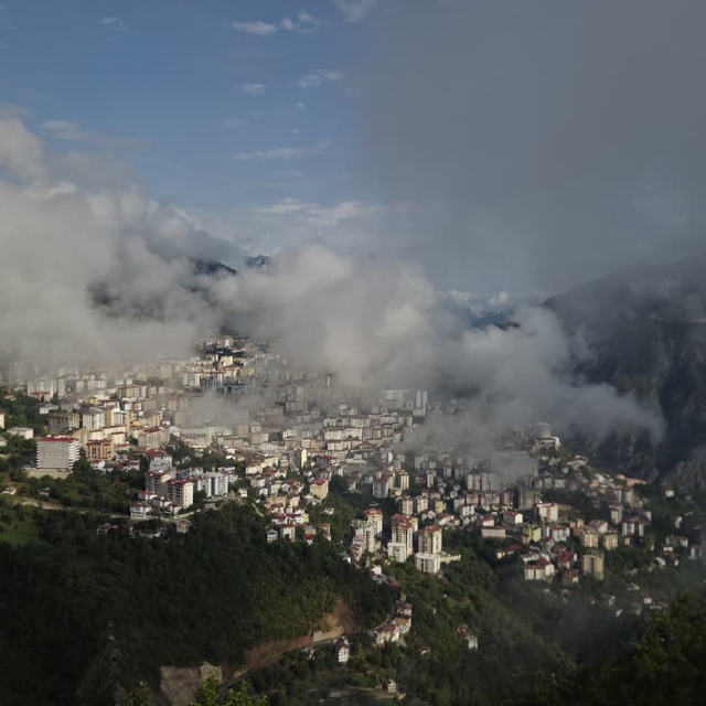 Artvin'de sis bulutu görsel şölen oluşturdu