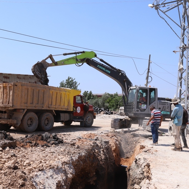 Tayfur Sökmen Mahallesi'nde kanalizasyon çalışmaları hız kazandı