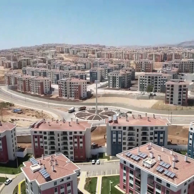 Deprem konutlarıyla yeni bir şehir inşa edildi