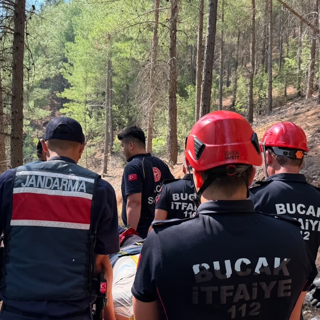 Burdur'da kayalıklardan düşen vatandaş ekiplerin müdahalesiyle kurtarıldı
