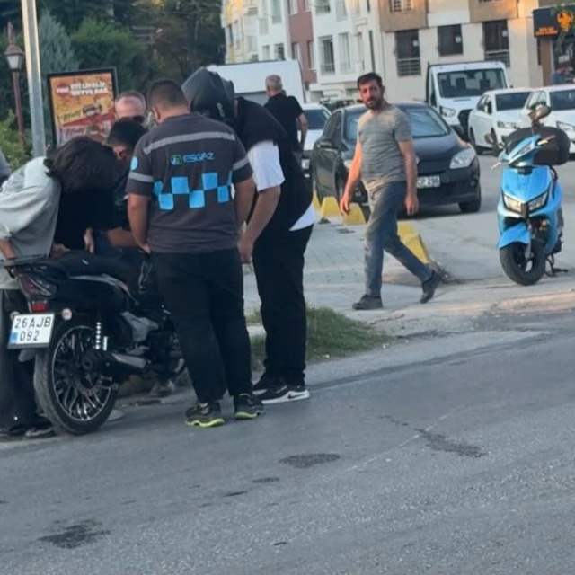 Eskişehir'de 2 motosiklet çarpıştı: 1 yaralı