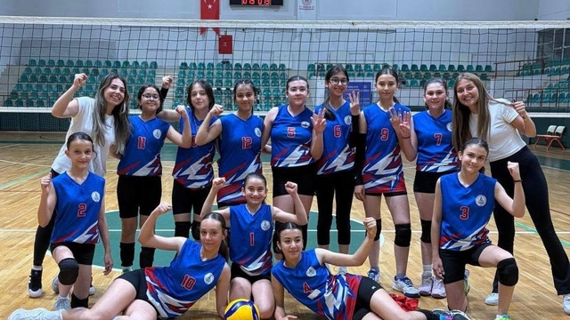 Körfez'de gençler 11 farklı branşta eğitim alıyor