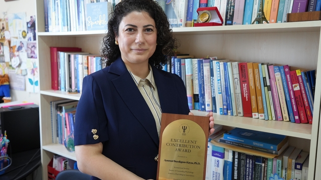ABD'den 'Üstün Katkı Ödülü' alan profesör: "Gençlerin en çok yaşadığı sorunlardan biri belirsizlik"
