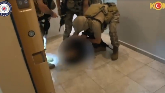 Hatay'da silahlı suç örgütlerine operasyon: 16 gözaltı