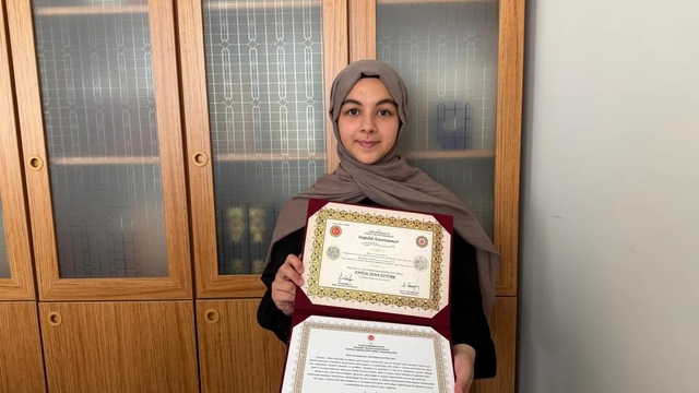 Burdur'da 11 yaşında hafızlığa başladı, 12 yaşına girmeden tamamladı