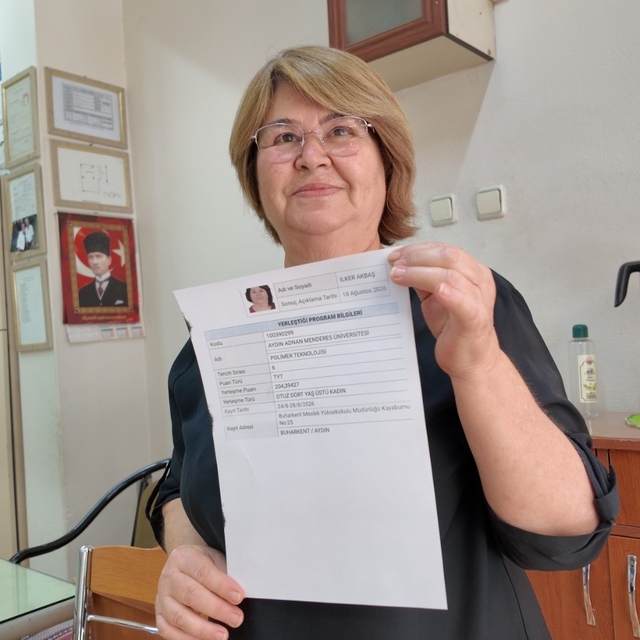 Aydın'da 66 yaşında üniversiteyi kazandığı gün, evlat acısı yaşadı