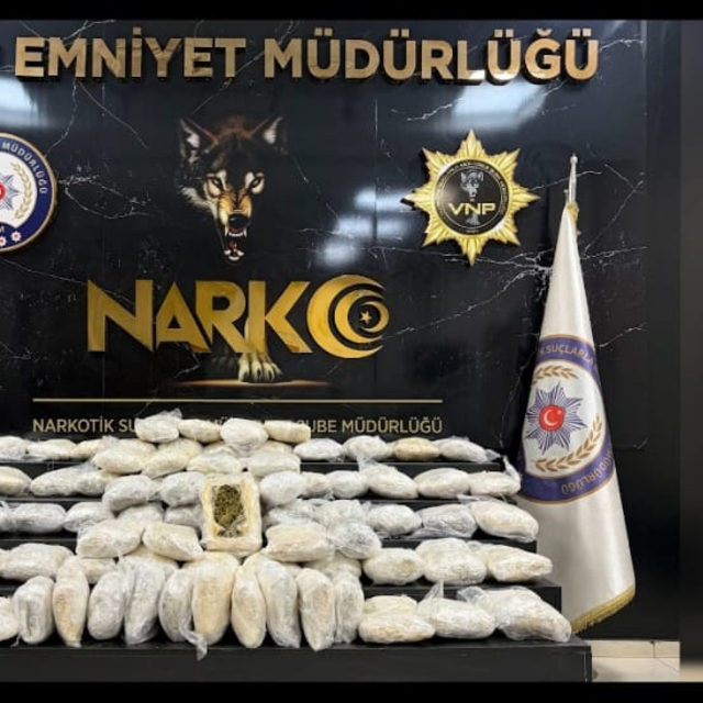 Van'da 48 kilo esrar ele geçirildi, 3 tutuklama